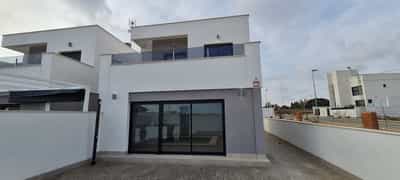 Property #COM1999PRO 0