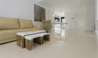 Property #COM2066PRO 0