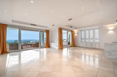 Property #COM884SHF 2