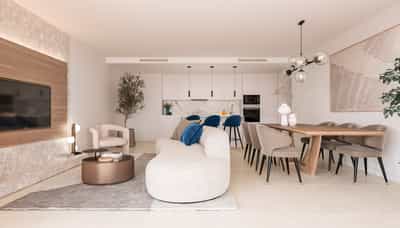 Property #COM2504PRO 2