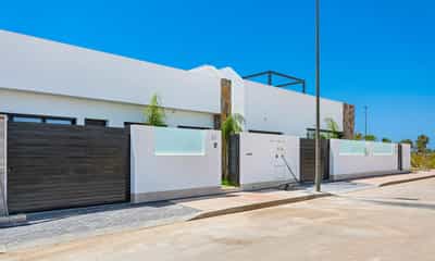 Property #COM1906PRO 1