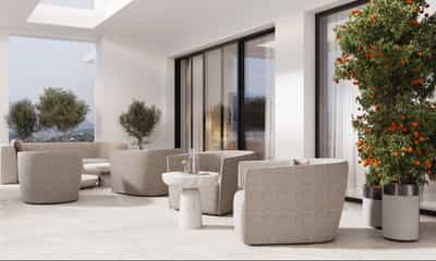 Property #COM2577PRO 1