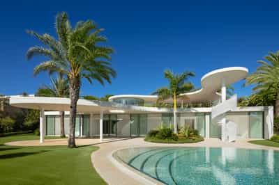 Property #COM1057SHF