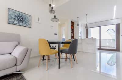 Property #COM1973PRO 1