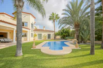Property #COM2753PRO 0