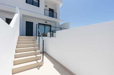 Property #COM3069PRO 1