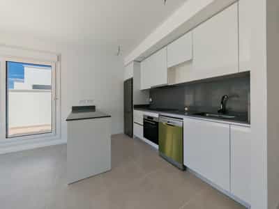 Property #COM2728PRO 2