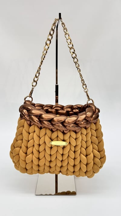 BORSA CARAMEL & BRONZE INTRECCIATA CON CATENA ORO