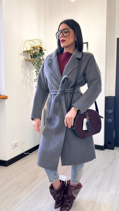 OUTFIT GREY ICON