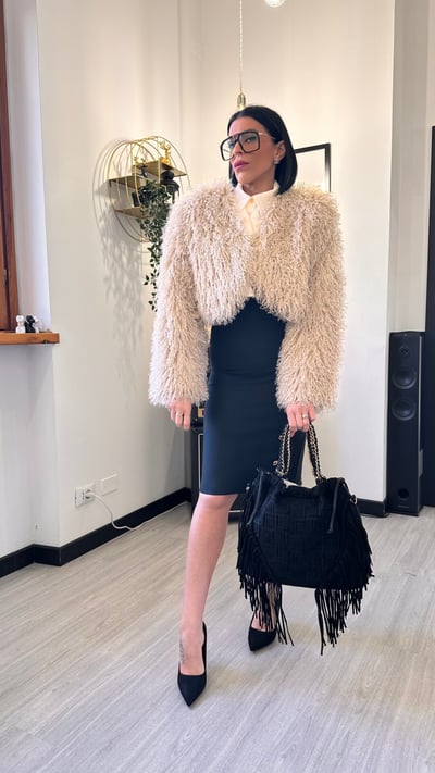 OUTFIT HOSTESS DI VOLO 2.0