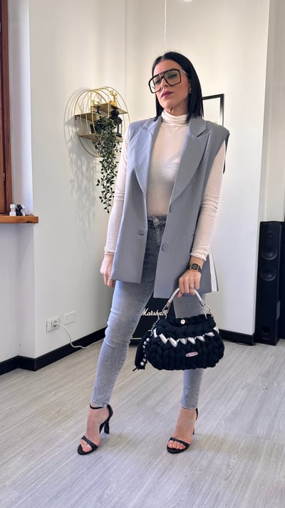 OUTFIT GREY MINIMAL CHIC