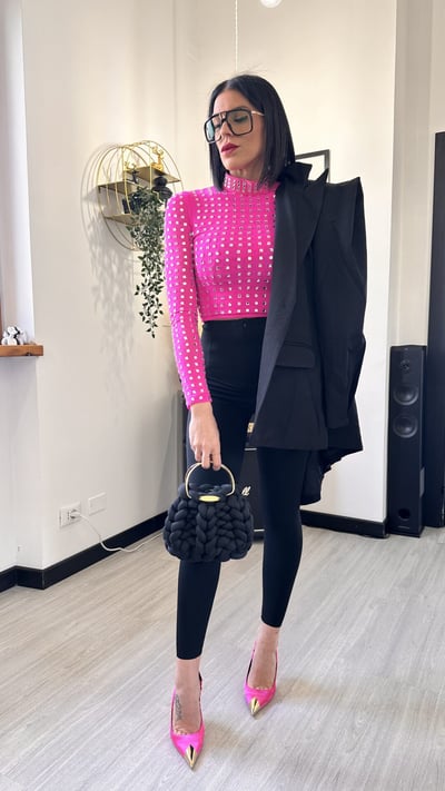 OUTFIT POWER PINK BLAZER