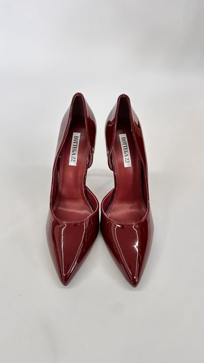 DECOLLETÉ GLOSSY WINE