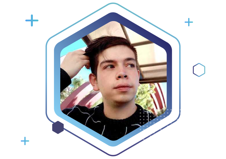 Ezequiel Olivas Presenter
