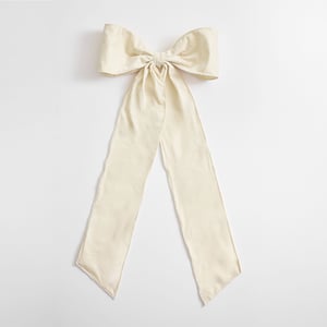 Oversized Bow Tree Topper- White