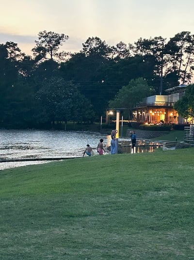 AAD4291B-1AA3-4B97-A9EB-7DBF83380AA1