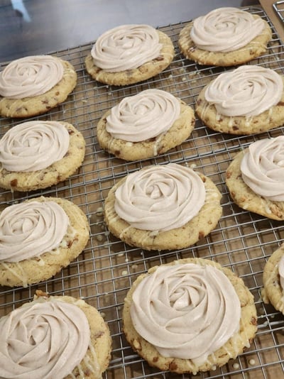 2fae3c33-891b-41b4-bd7d-464903b42996