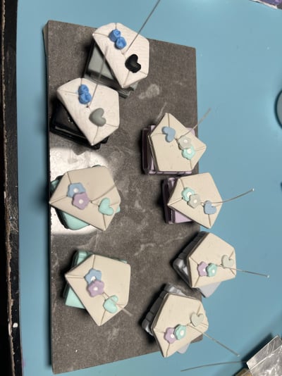 F9983737-32E4-42A0-849E-B70373FA9FFF