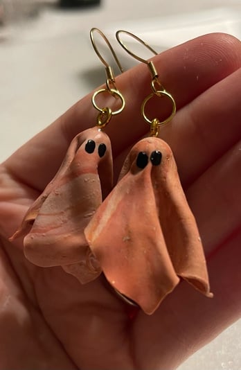 F967B84D-A3D6-49C6-B42B-0D6B3BB394C2