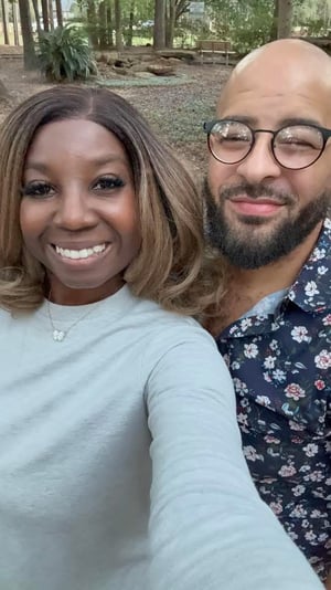 0327A2F1-4D1E-41E9-80FE-010330E78A3C