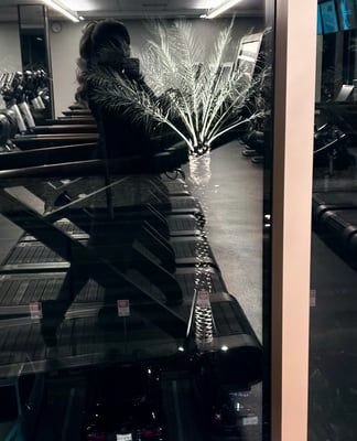 527FA6D2-280D-4FFF-95EC-EB07CF9D8670