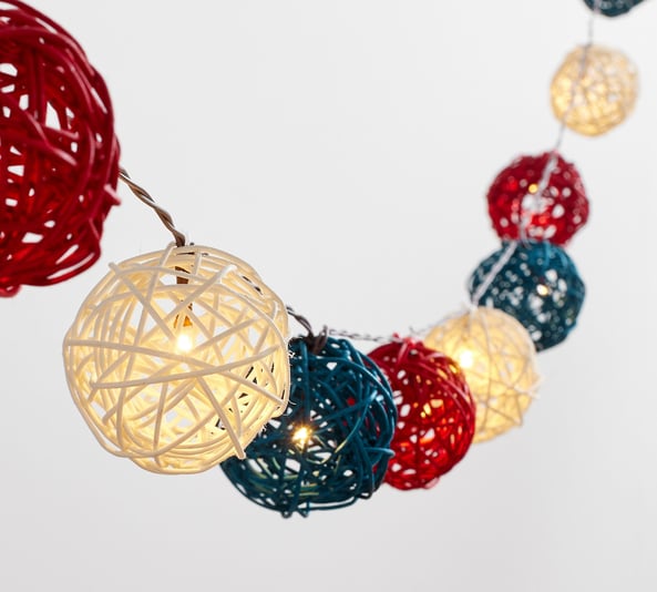 americana-rattan-string-lights-1-xl
