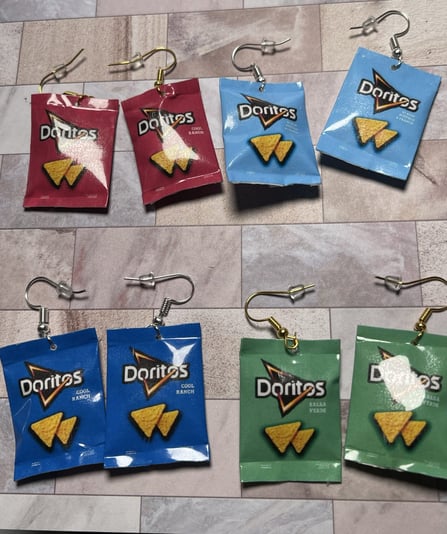 CC1A3705-4DA3-4E9A-89F8-1CCDA700AD09