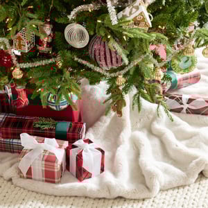 Faux Fur Alpaca Tree Skirt