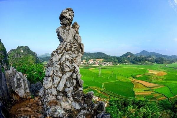 Núi Tô Thị (núi Vọng Phu) — ảnh minh hoạ 1/1