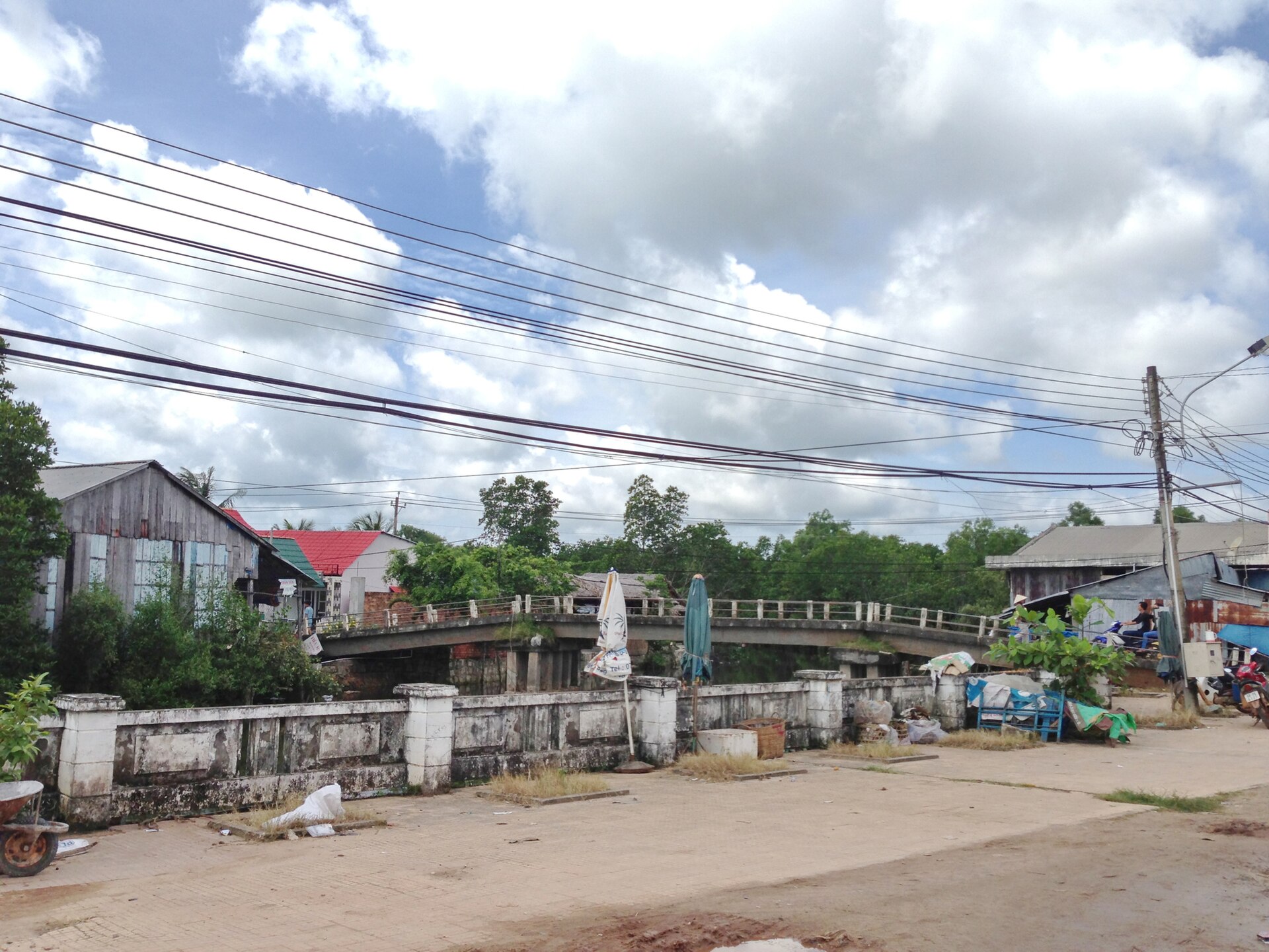 Làng chài Hàm Ninh — ảnh minh hoạ 1/1