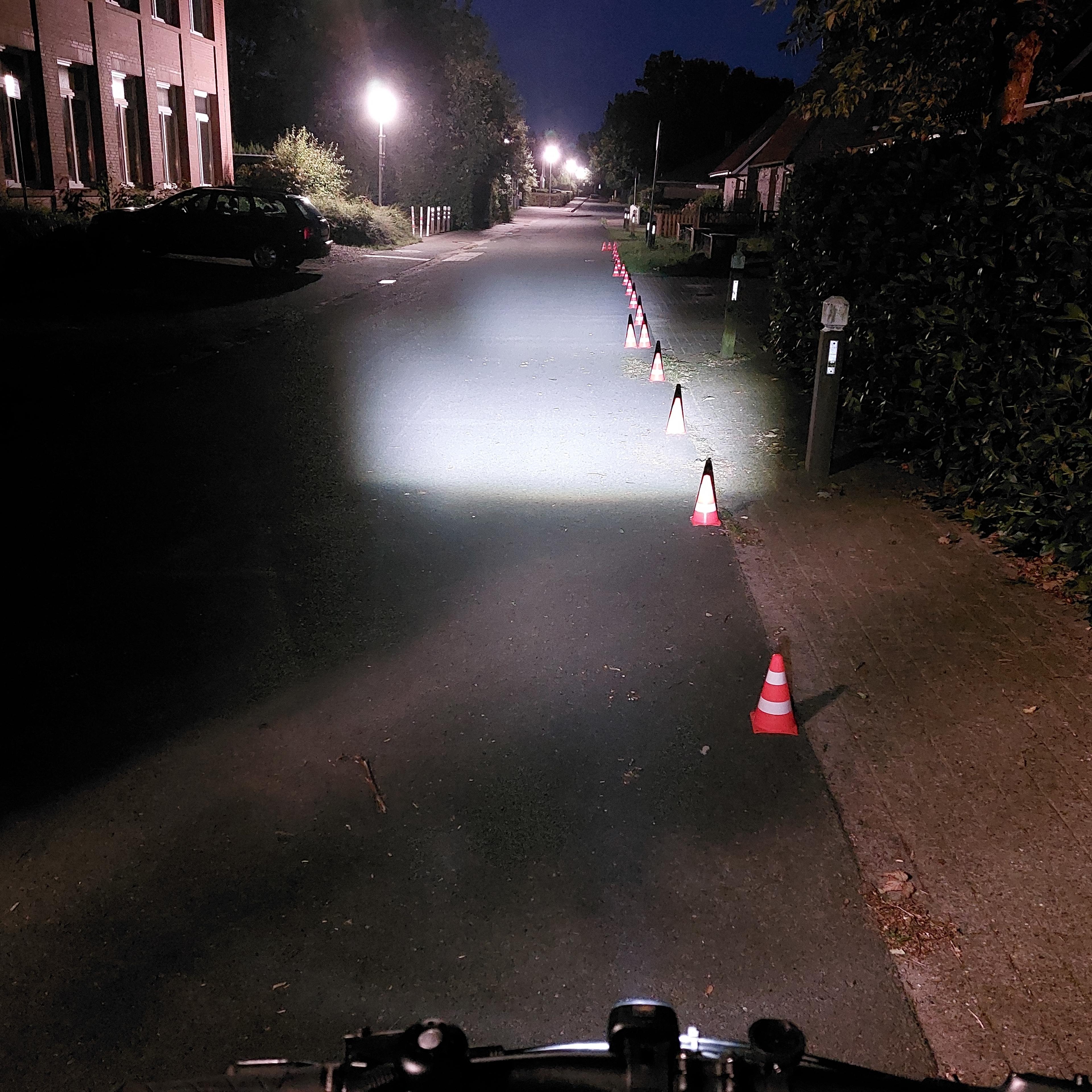 LUNIVO Dice F30 & Dice R Fahrradbeleuchtung 4