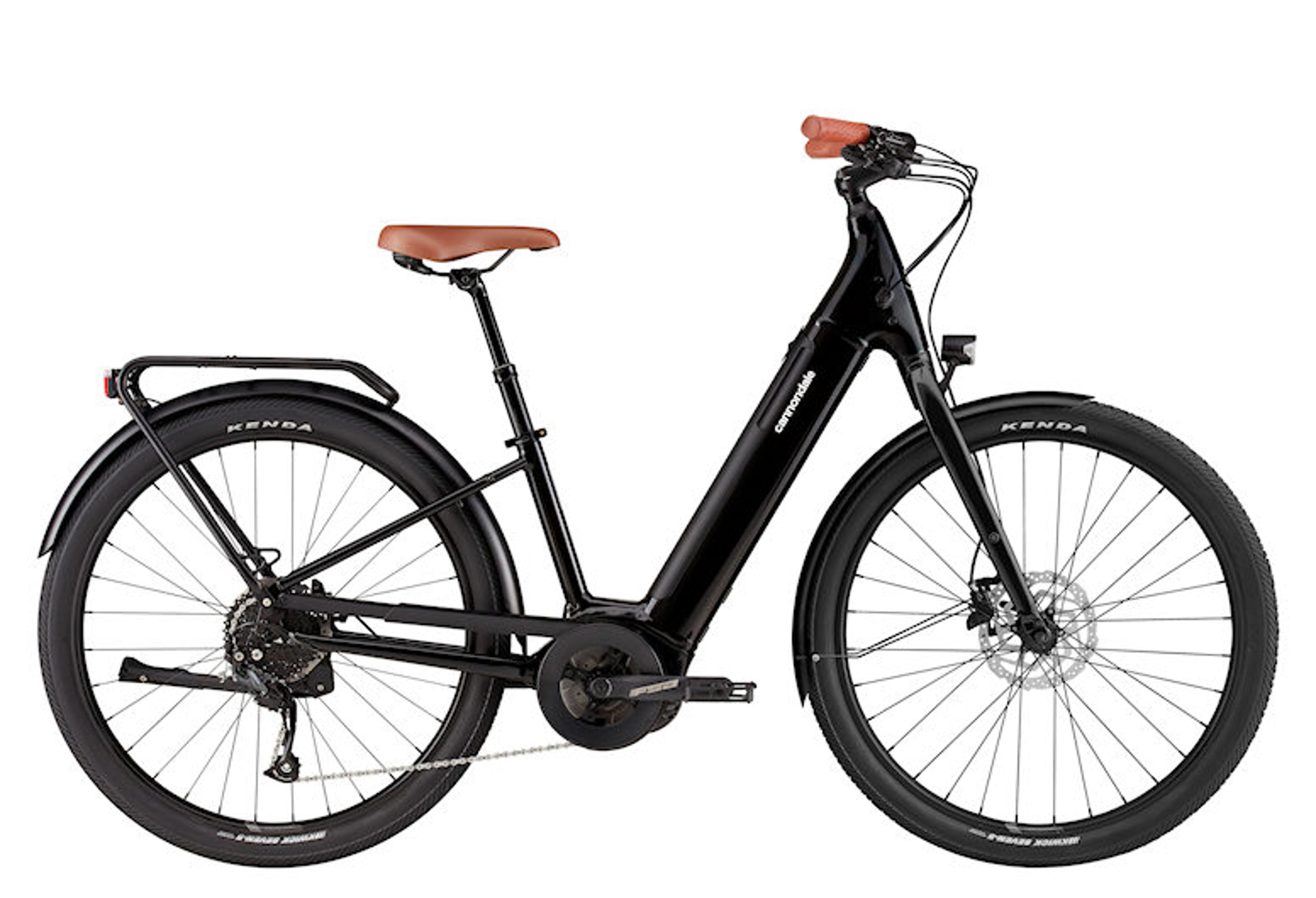 Cannondale Adventure Neo 3.1 EQ E-Trekkingbike (schwarz) 1