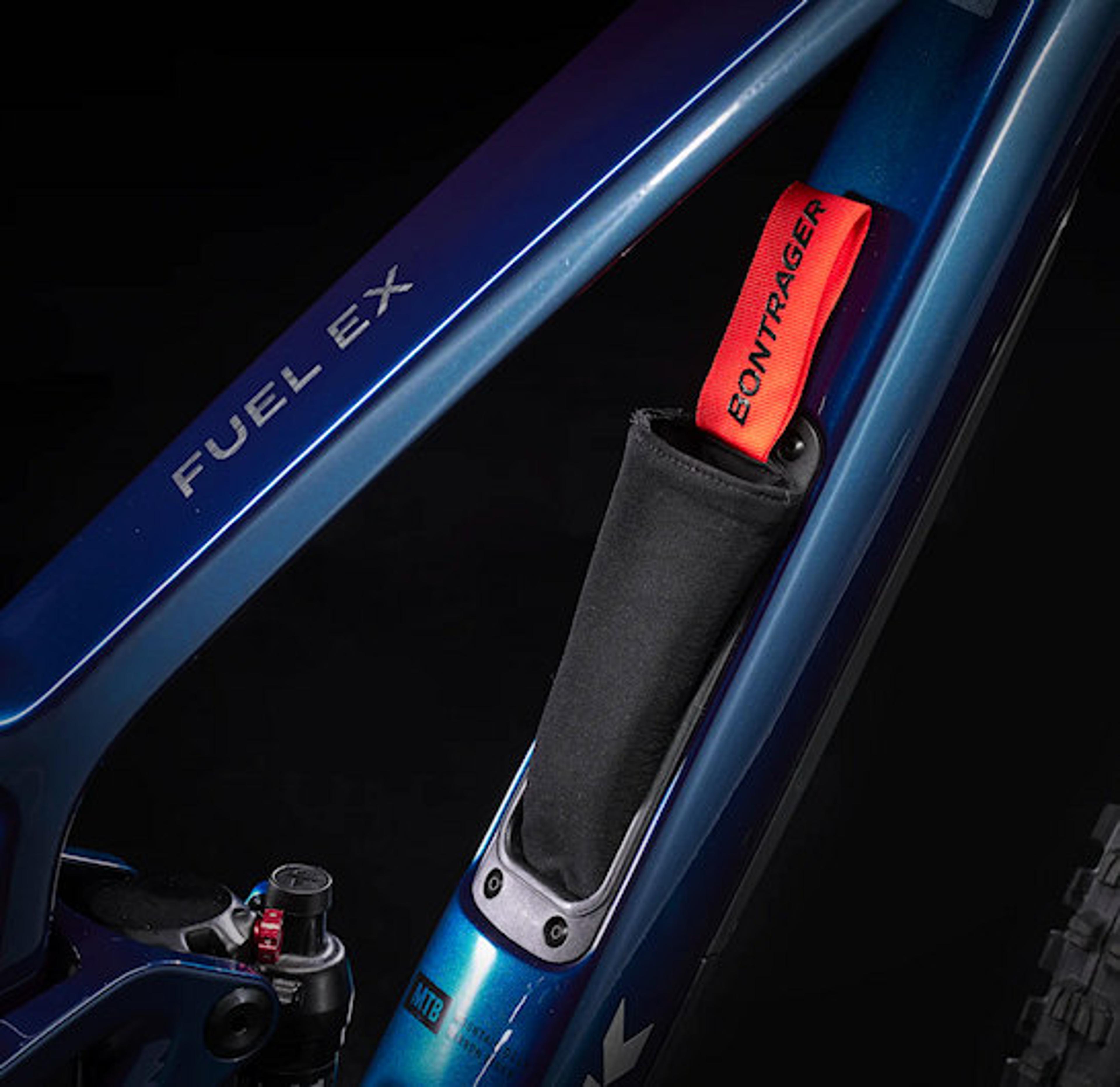 Trek Fuel EX 9.8 GX AXS Fully MTB (blau) 6