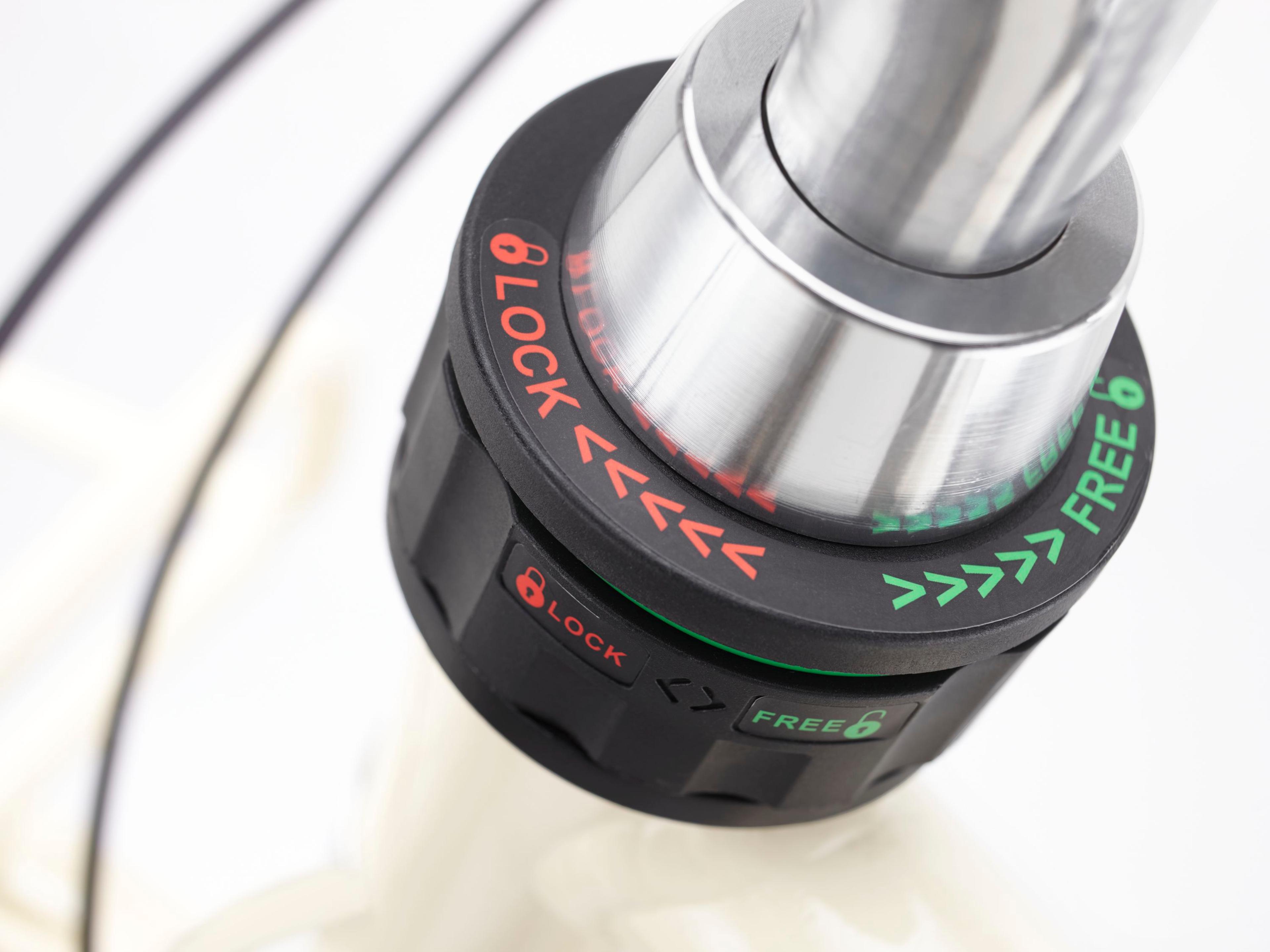 Electra Townie Commute Go! 5i E-Citybikes (beige) 7