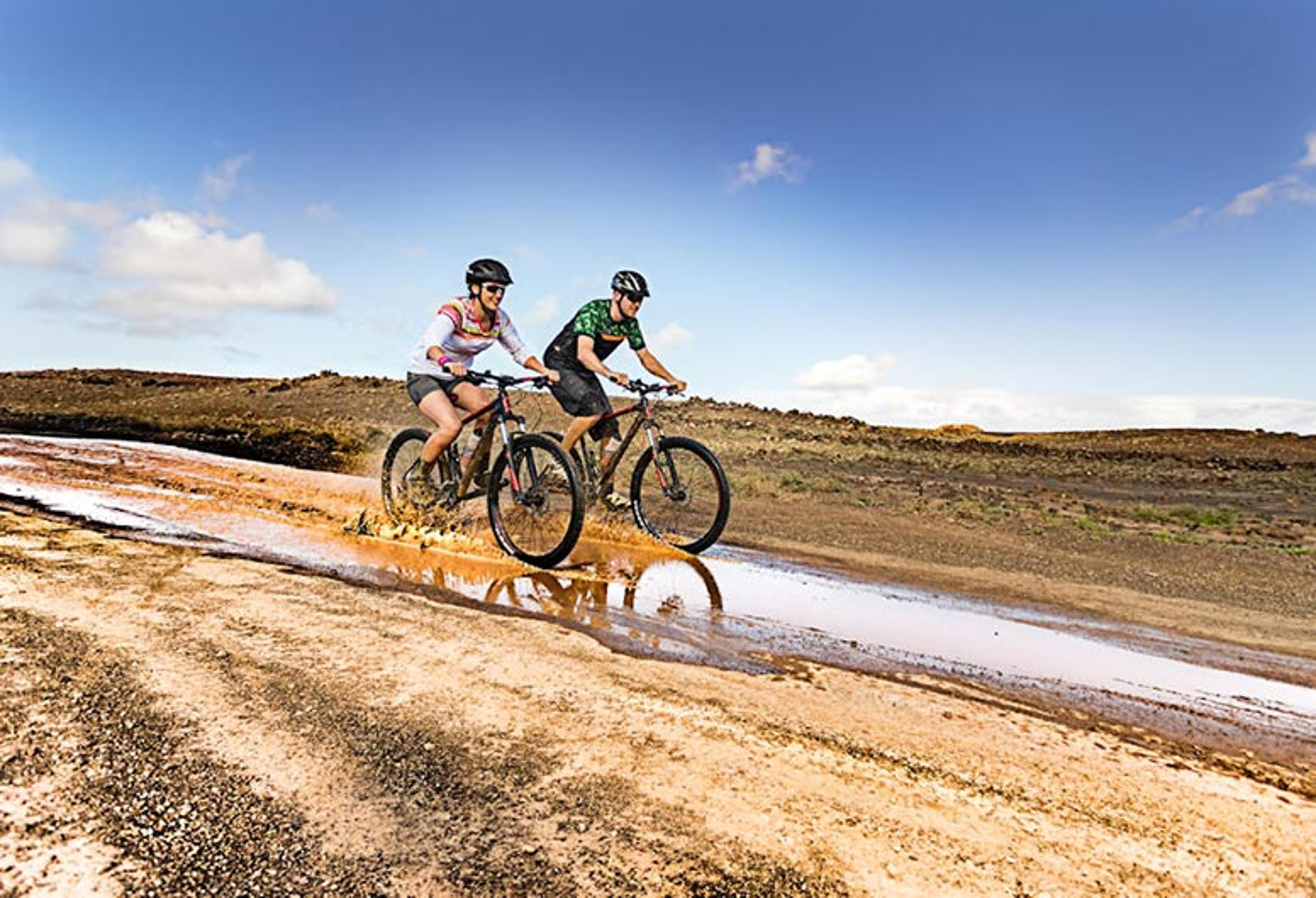 Livall MT1 Neo Helm (schwarz) 11