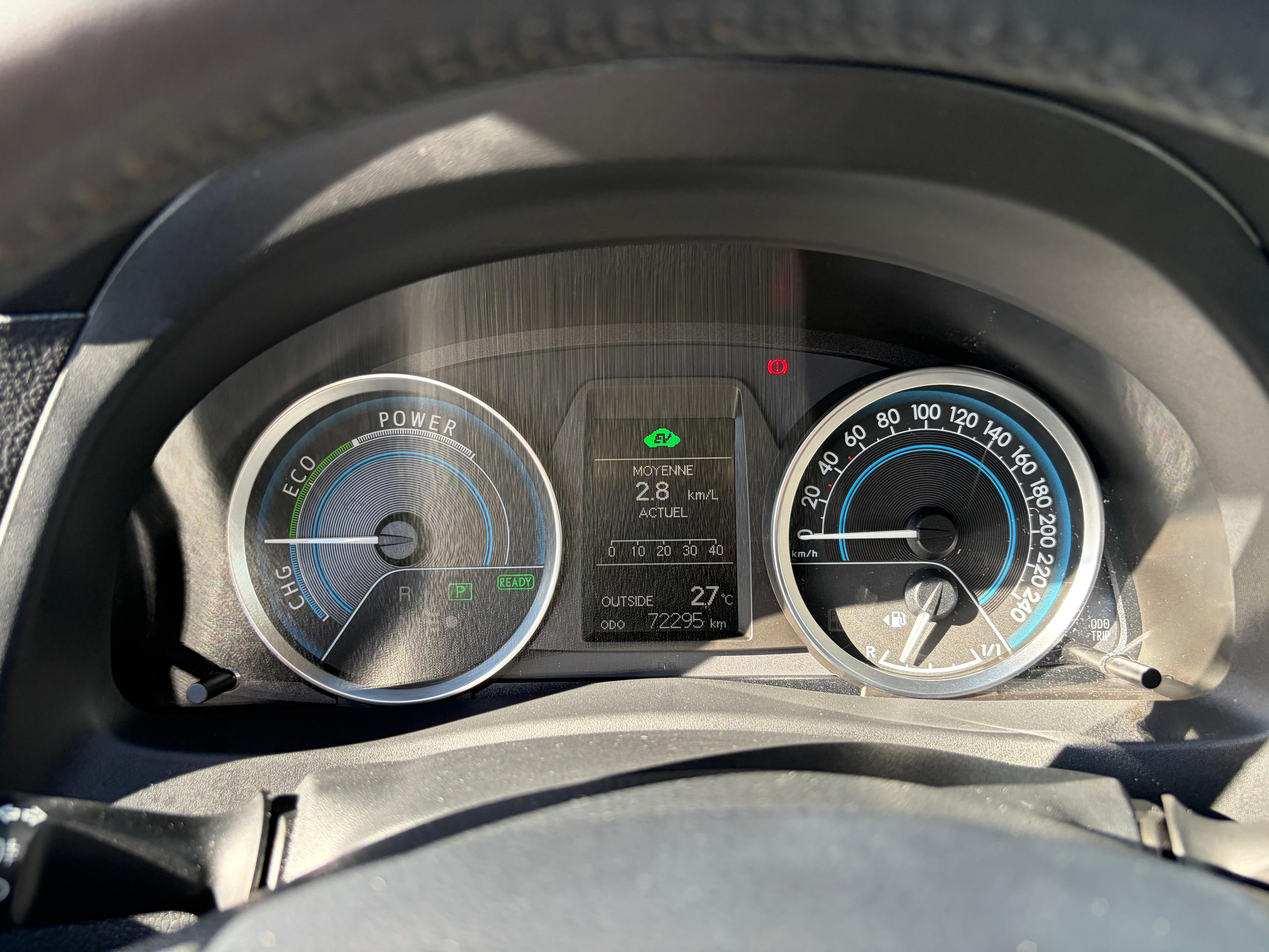 TOYOTA AURIS II HYBRIDE 136H DYNAMIC