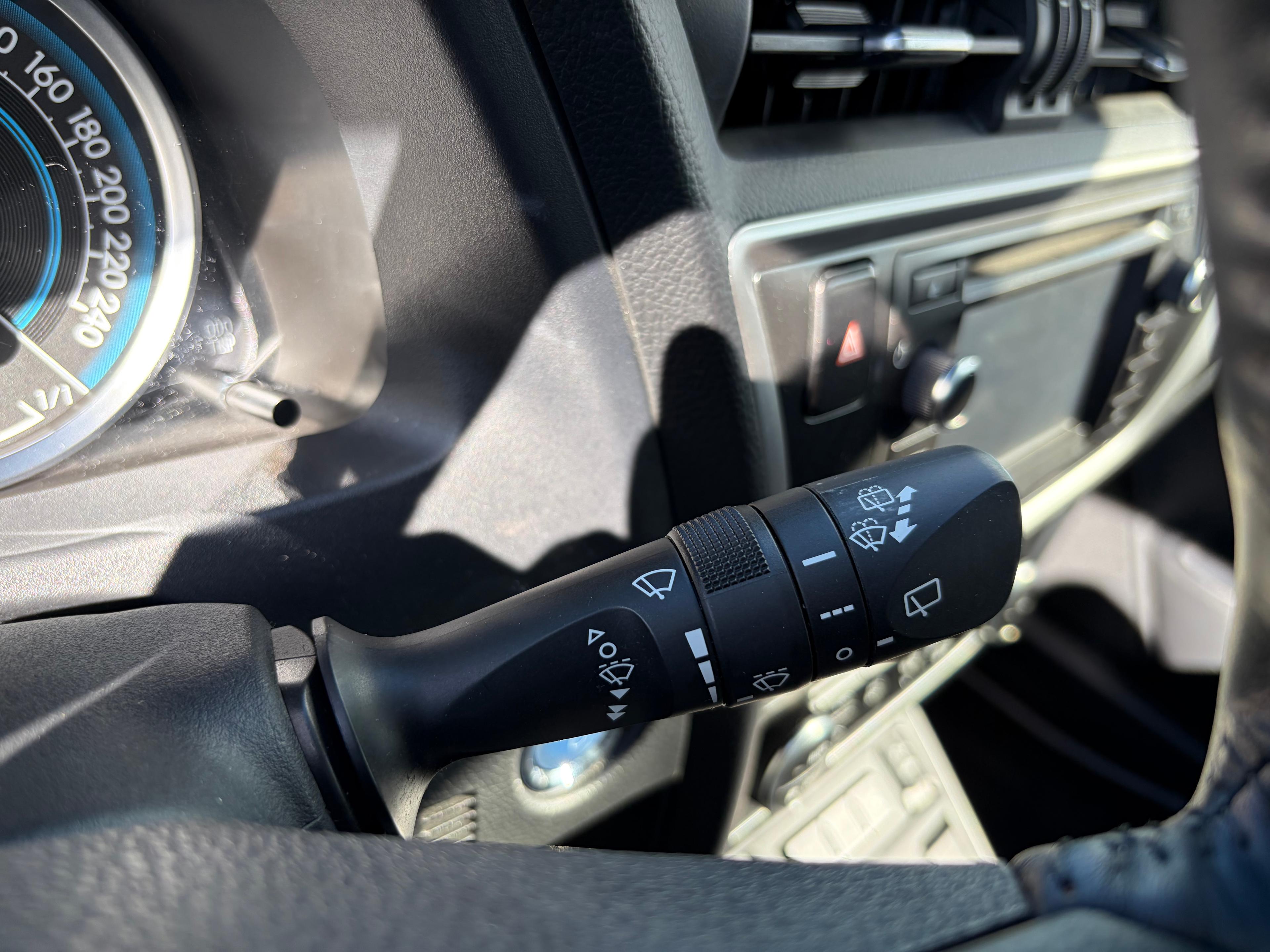 TOYOTA AURIS II HYBRIDE 136H DYNAMIC