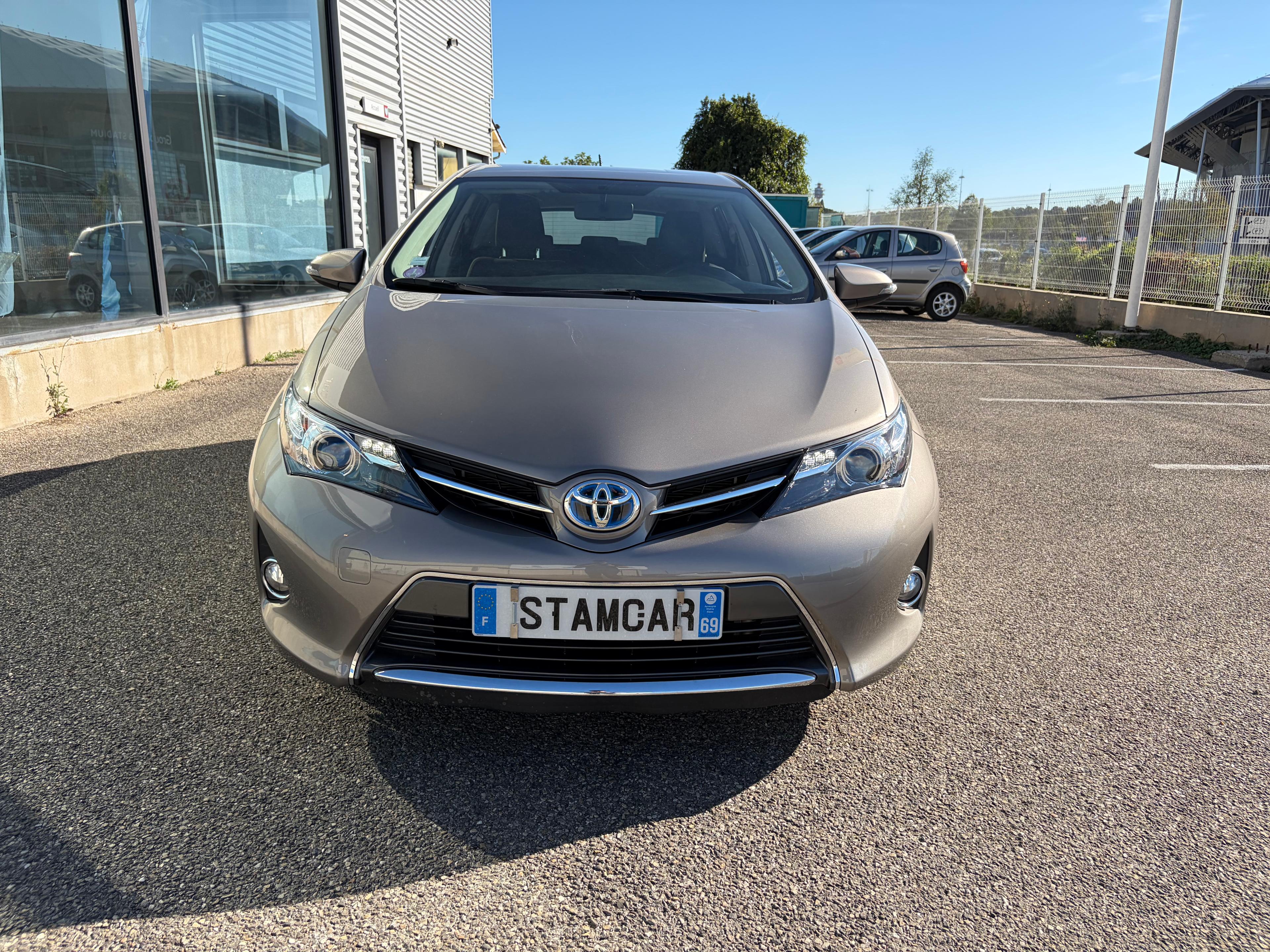 TOYOTA AURIS II HYBRIDE 136H DYNAMIC