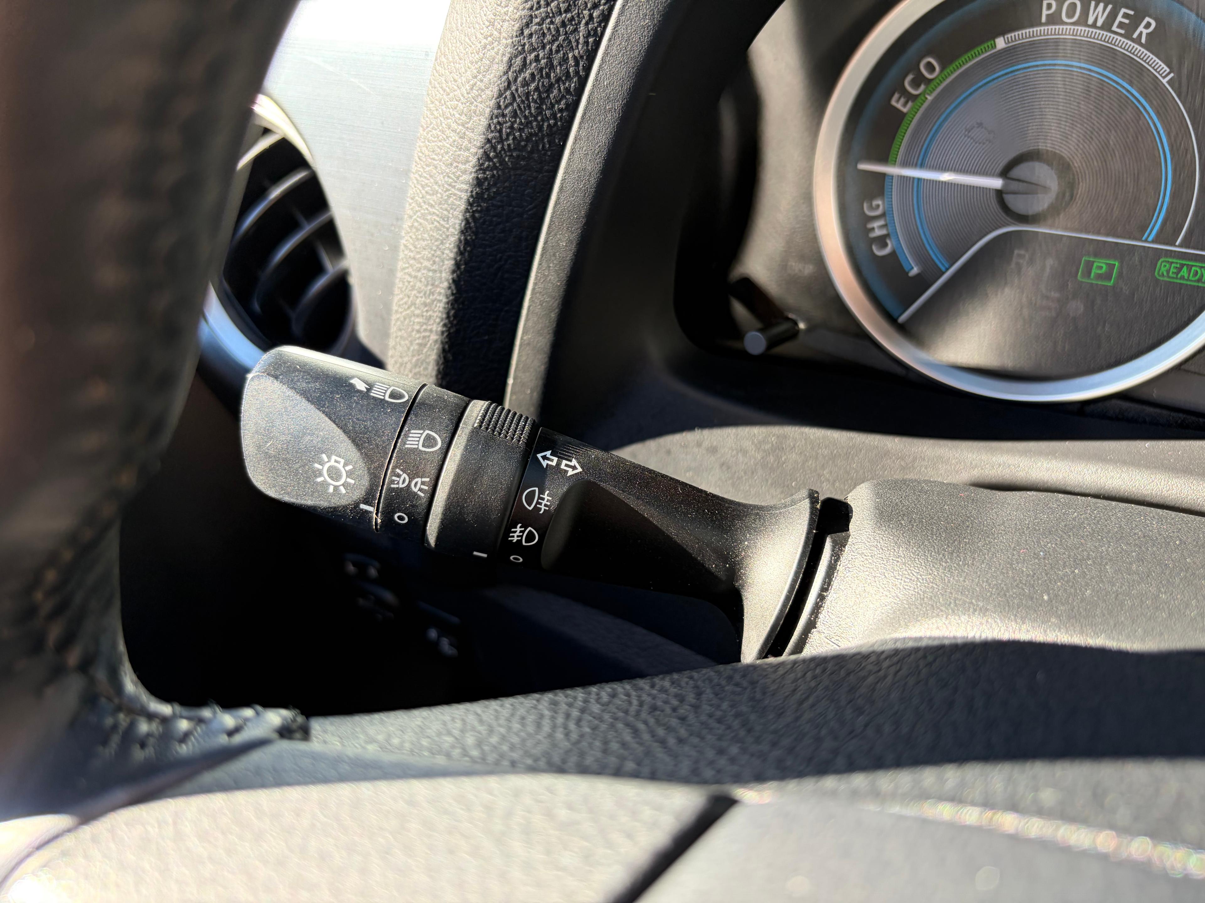 TOYOTA AURIS II HYBRIDE 136H DYNAMIC