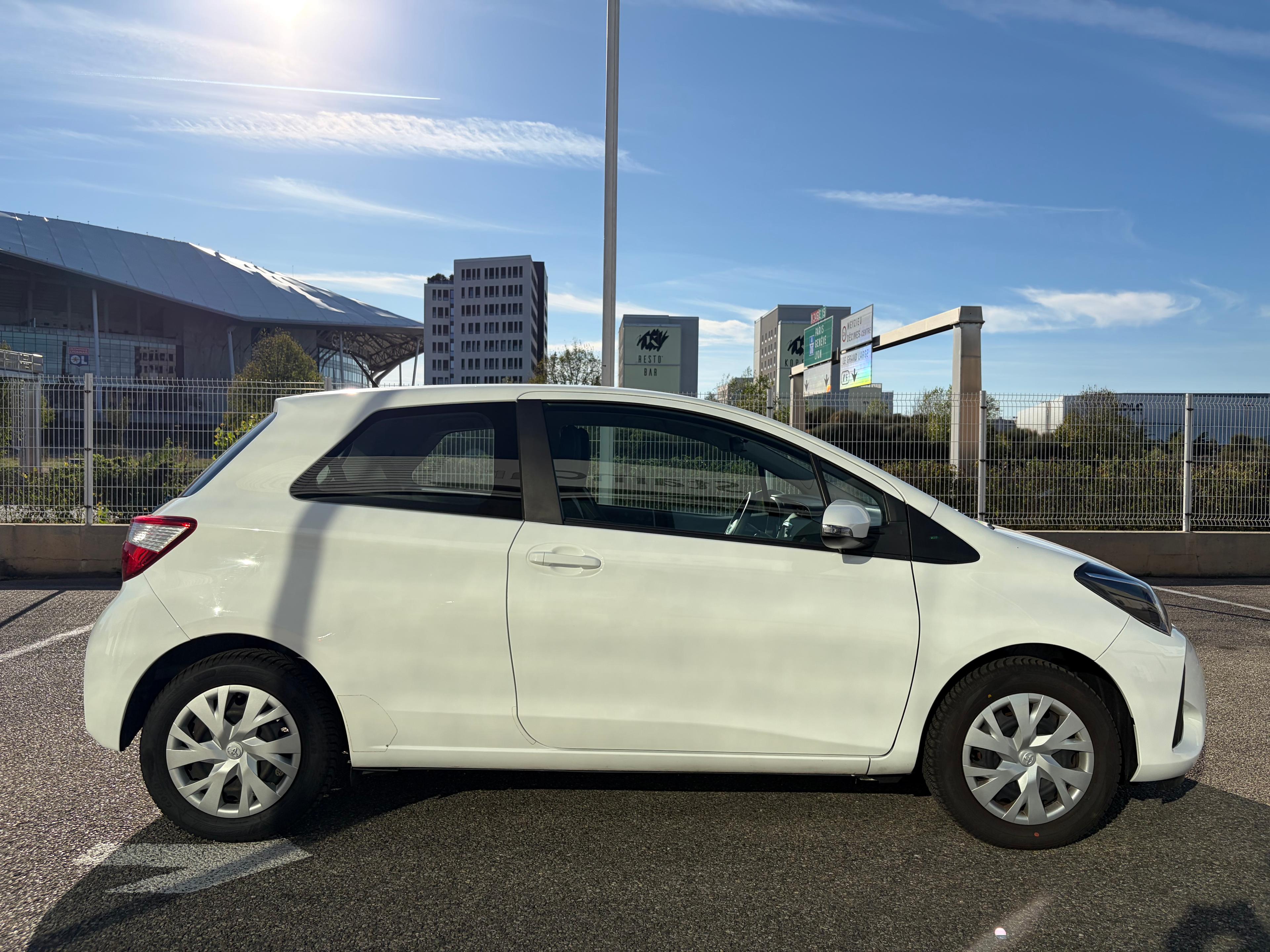 TOYOTA YARIS III (3) 110 VVT-I 6CV FRANCE 3P