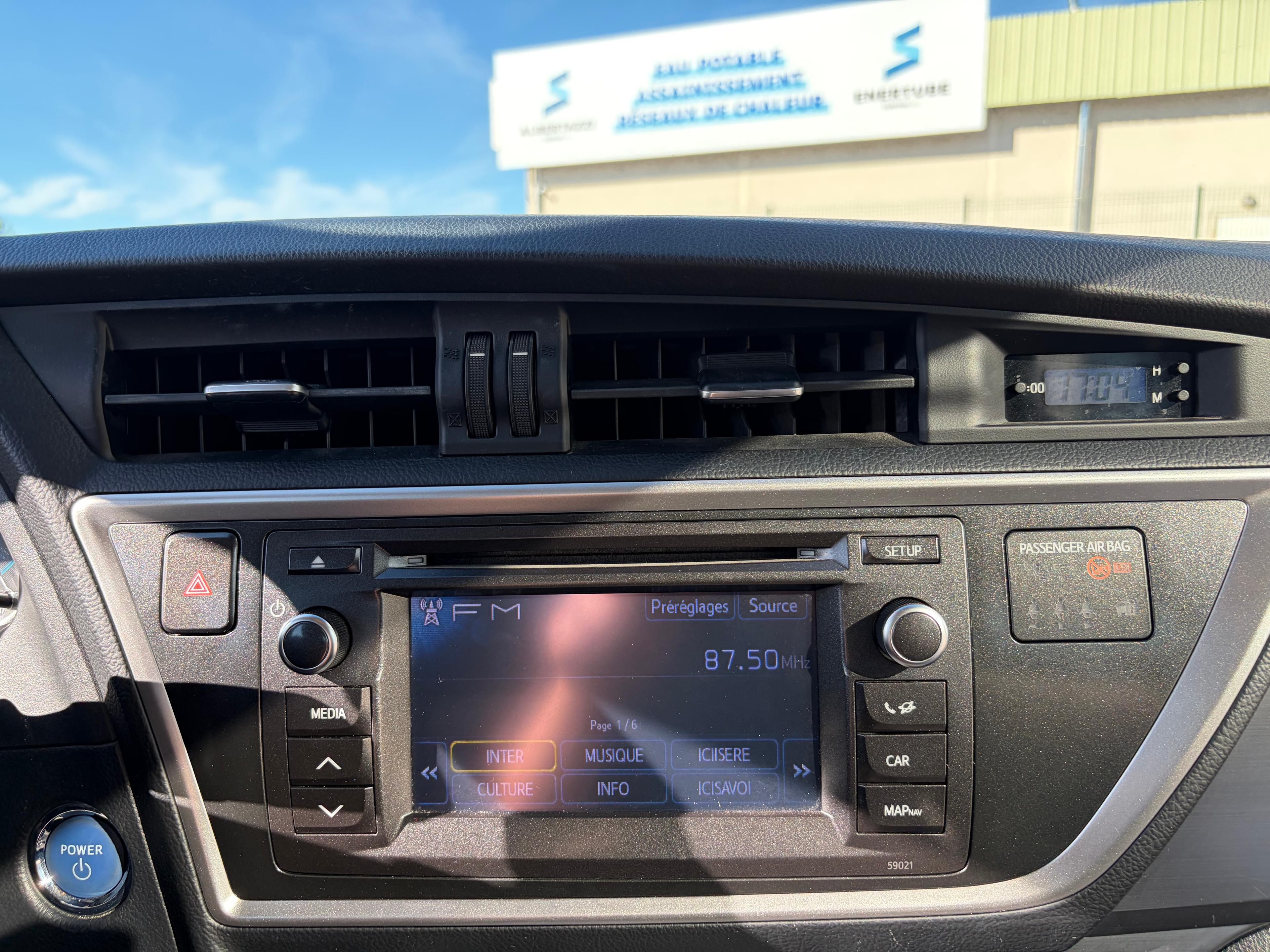 TOYOTA AURIS II HYBRIDE 136H DYNAMIC