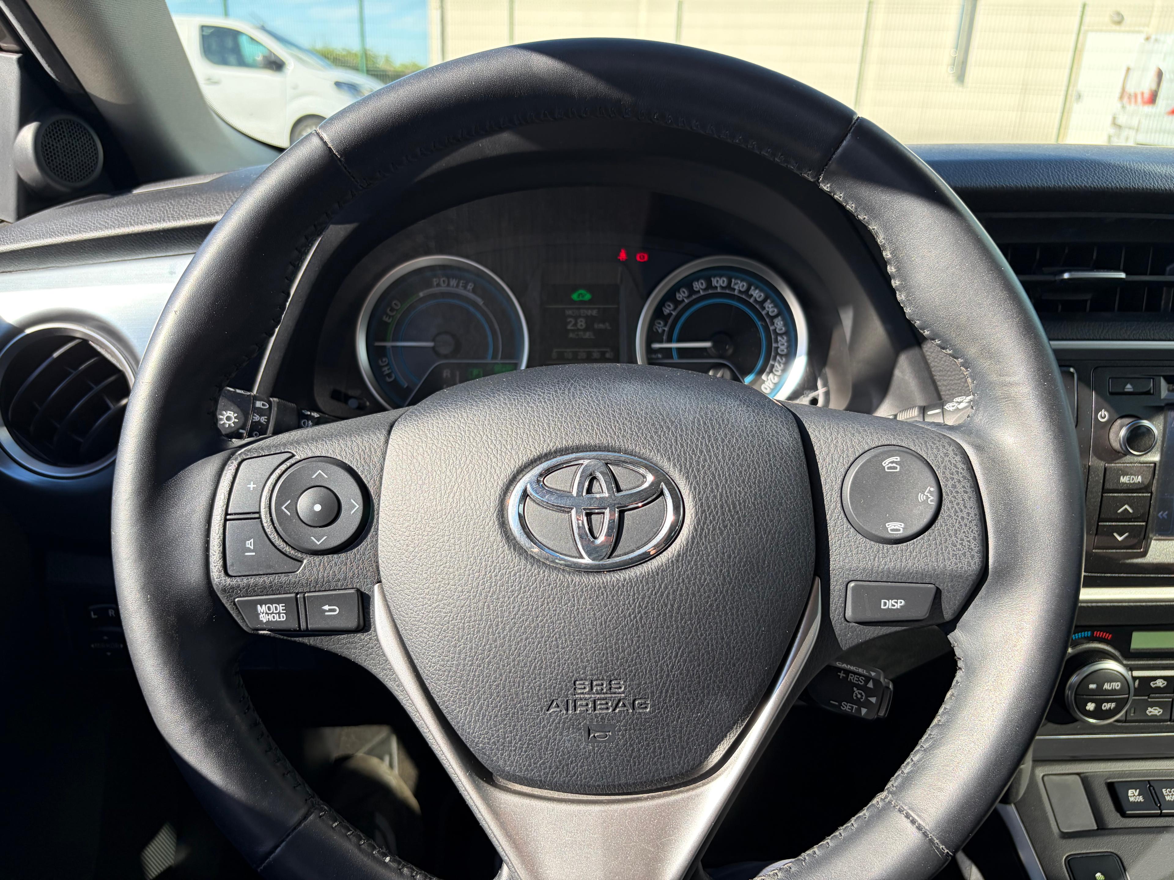 TOYOTA AURIS II HYBRIDE 136H DYNAMIC