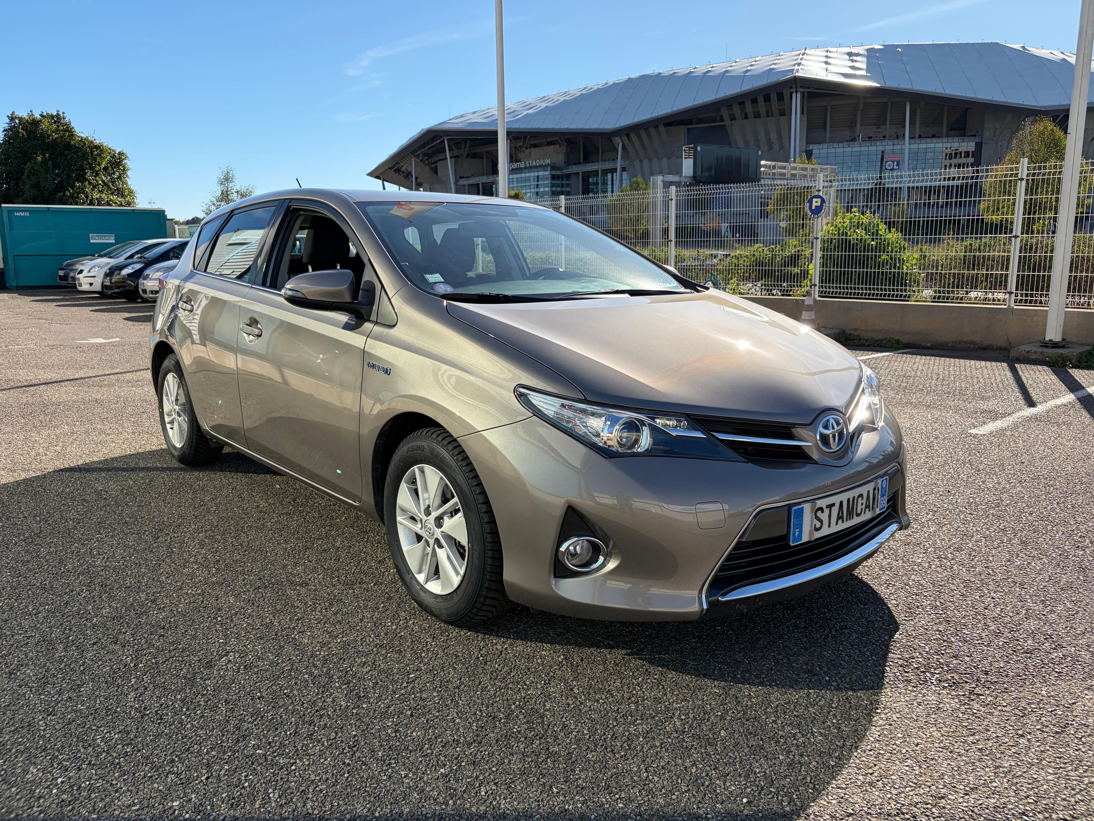 TOYOTA AURIS II HYBRIDE 136H DYNAMIC