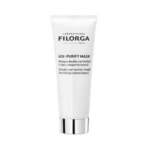 Mattifying primer to help reduce pores.