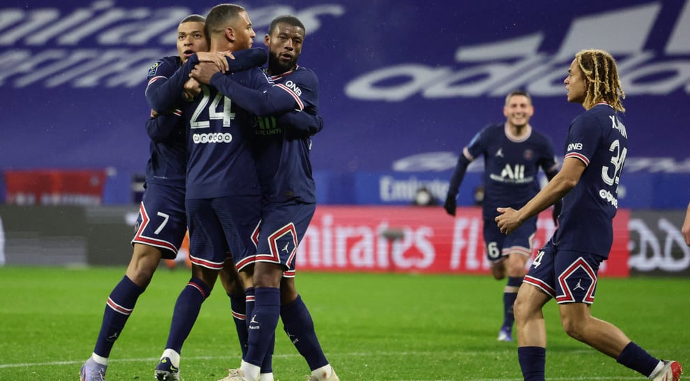 Ligue 1: PSG Kehrer's Late Goal Salvages Draw Against Lyon