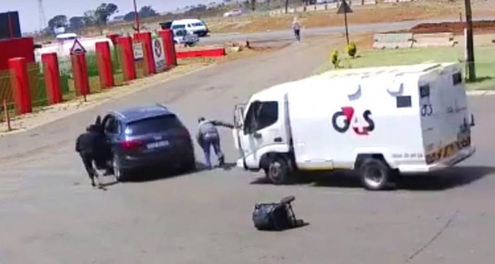 South Africa: Cash-In-Transit Guard Shot, Gunmen Flee With C