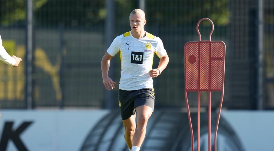 Haaland Returns To Dortmund's Squad After 35 Days Absence
