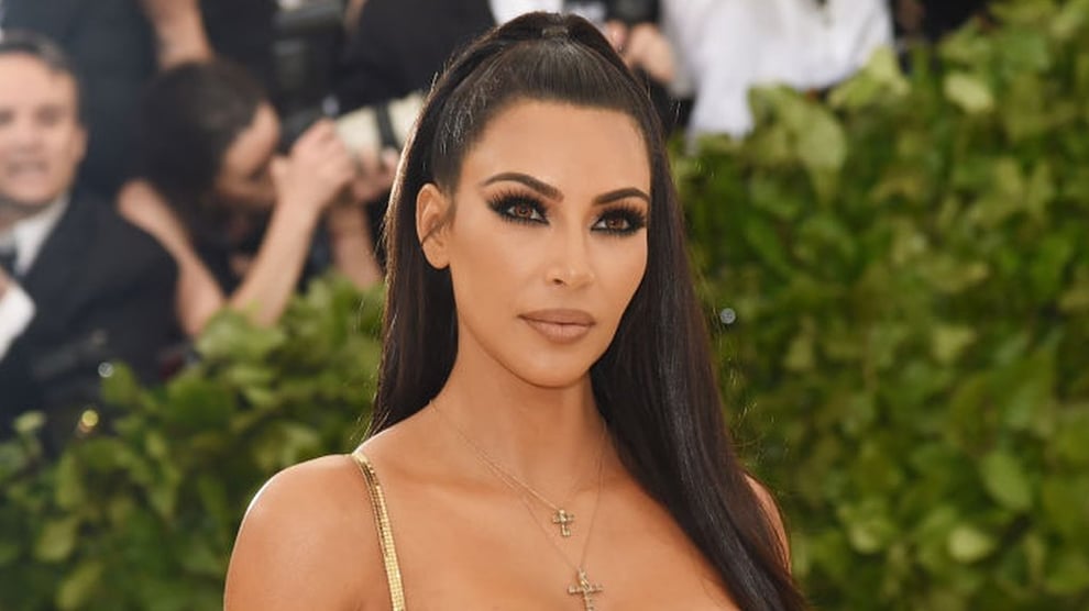 Kim Kardashian Apologises To Her Family On Behalf Of Kanye W