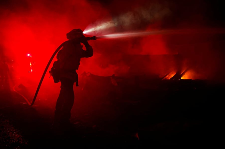 Thousands Evacuated As Wildfire In California Destroys 100 H