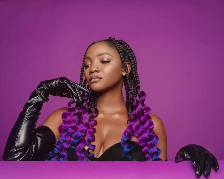There's No Need To Pit Women Against Each Other — Simi [Vi